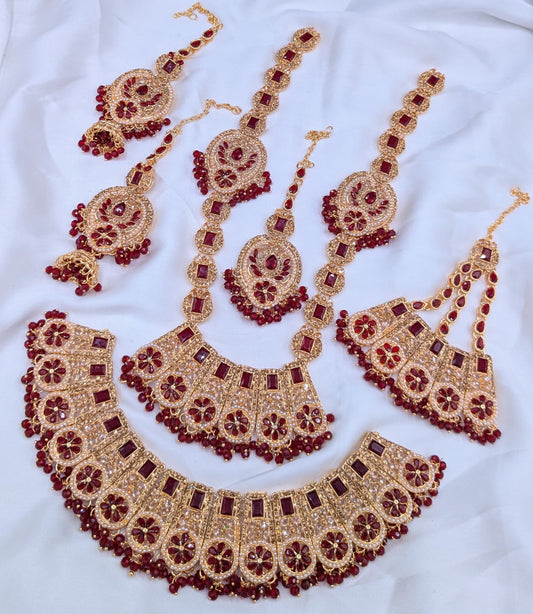 Demanding Article 🤯  Bridal set 👰 Zarqon or Poalki Work 💎  With Tikka or Jummar 📿 (Copy)