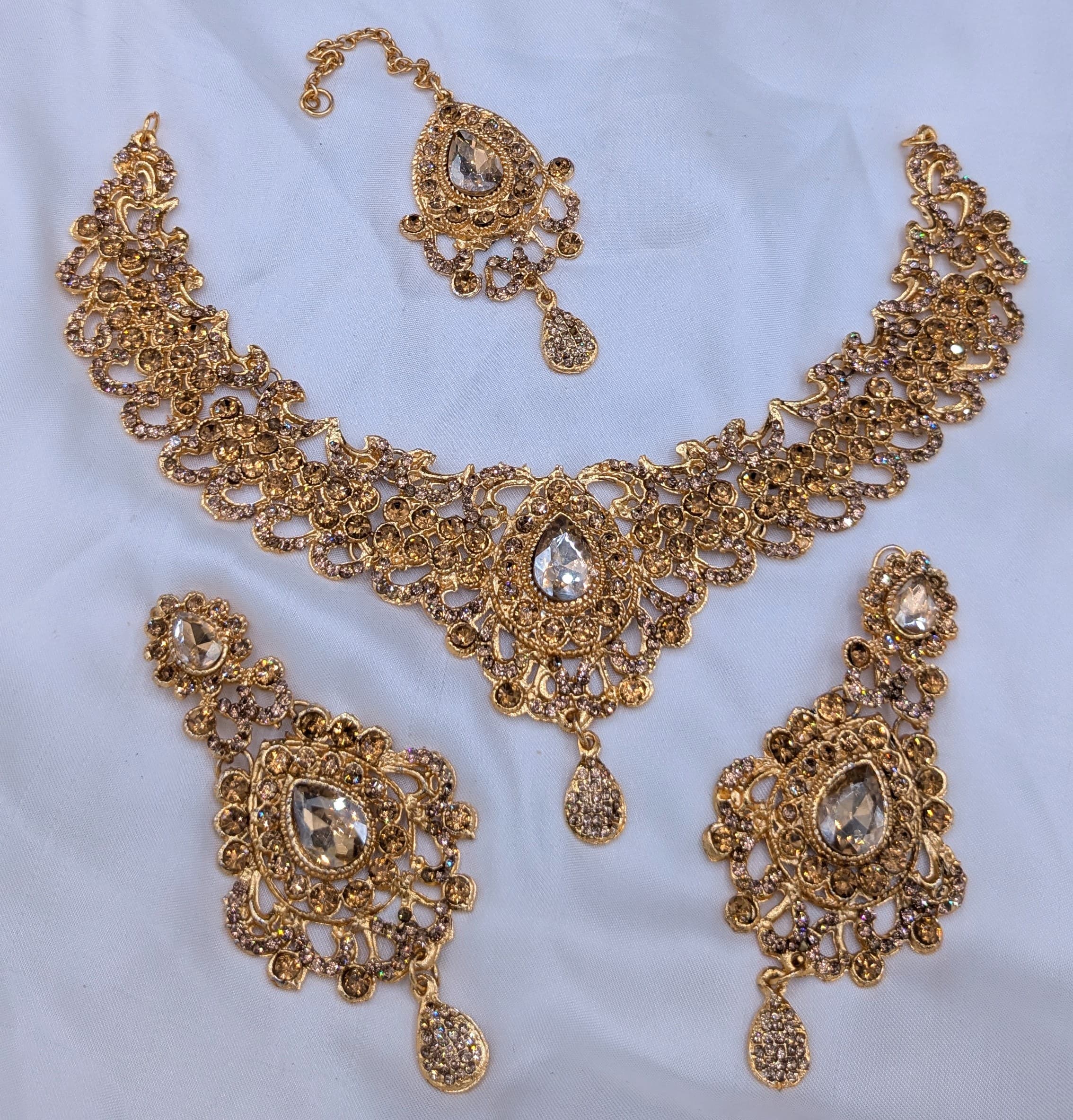 Beautiful Stone Work With Tikka