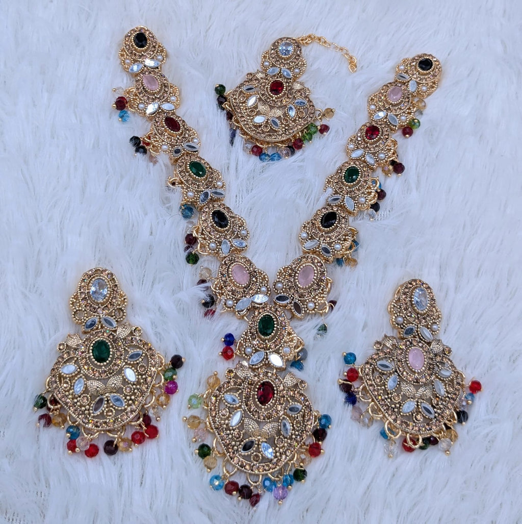 Party wear set 🎉  Antique Polish 💅  Zarqon or Poalki Work 💎 With Tikka 📿