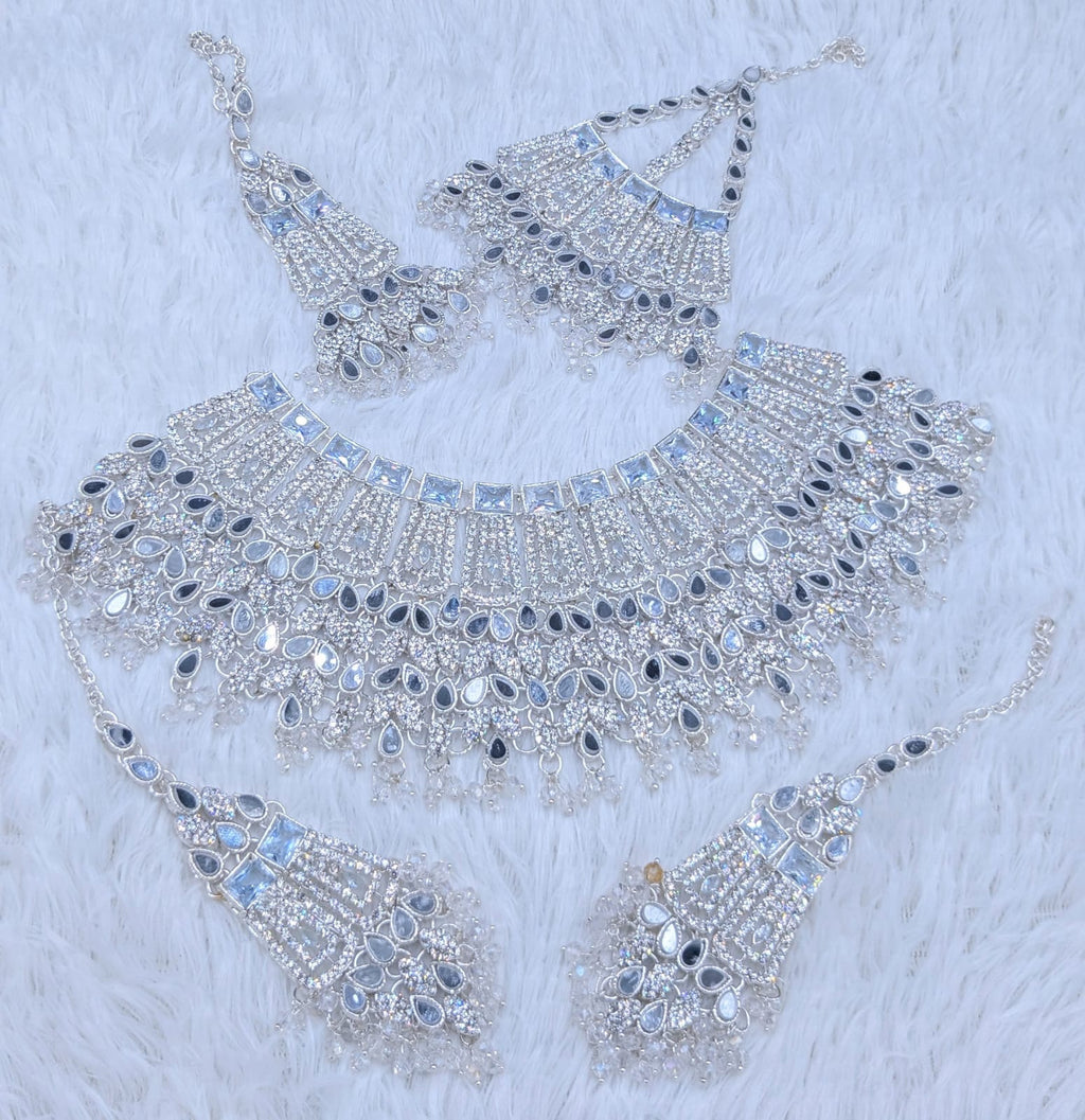 Demanding Article 🤯  Bridal set 👰 Zarqon or Poalki Work 💎  With Tikka or Jummar 📿